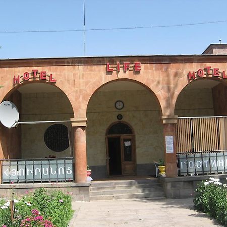 Hotel Life Jermuk Bagian luar foto